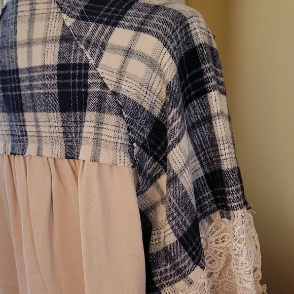 POL Blue Plaid and Cream Lace Button-Down Shirt - Picture 5 of 8